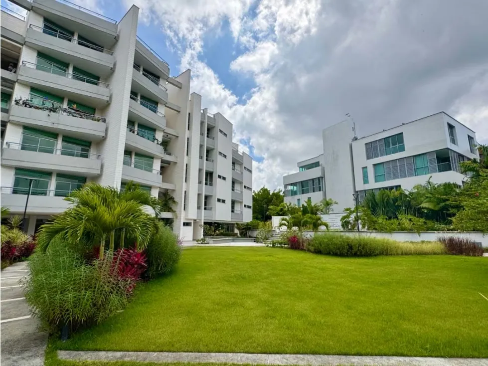 En Venta Apartamento Triplex en La Castellana. Chacao - Caracas