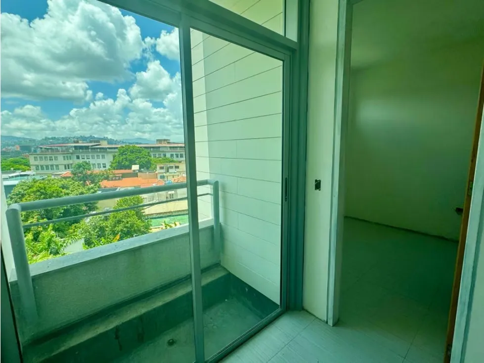En Venta Apartamento Triplex en La Castellana. Chacao - Caracas - 22