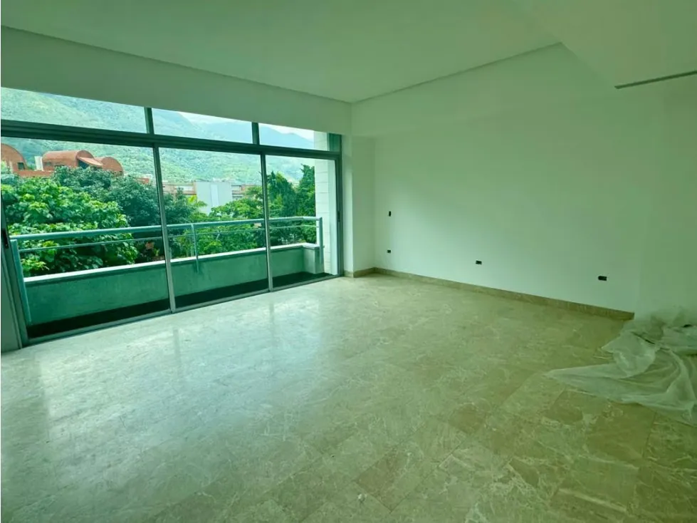 En Venta Apartamento Triplex en La Castellana. Chacao - Caracas - 7