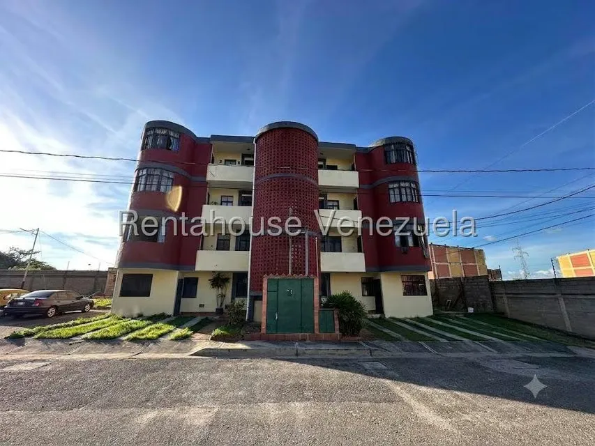 Apartamento (1 Nivel) en Venta en Los Naranjillos, Lara - 2