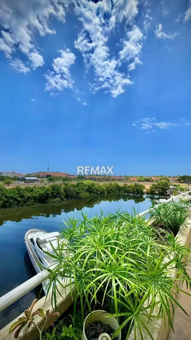 Conjunto Residencial Isla Paraíso Yacht & Club