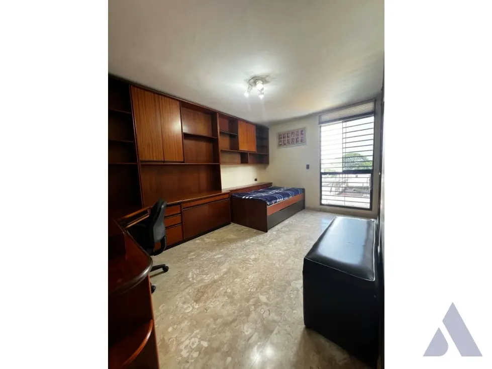 Vendo casa 550m2 San Bernardino 4130 - 15
