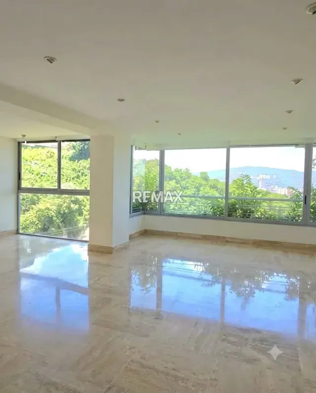 APARTAMENTO EN VENTA LOMAS DE LAS MERCEDES - 3