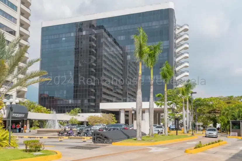 Comercial (Oficina) en Alquiler en Chuao, Distrito Metropolitano