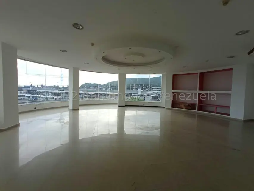 Local Comercial en Alquiler en Castillito, Carabobo - 16