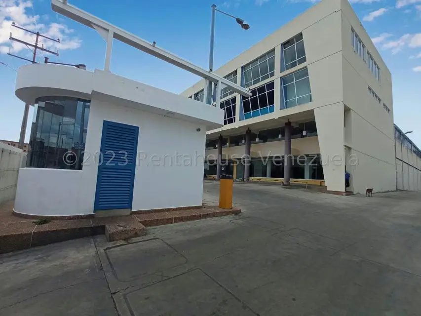 Local Comercial en Alquiler en Castillito, Carabobo - 18