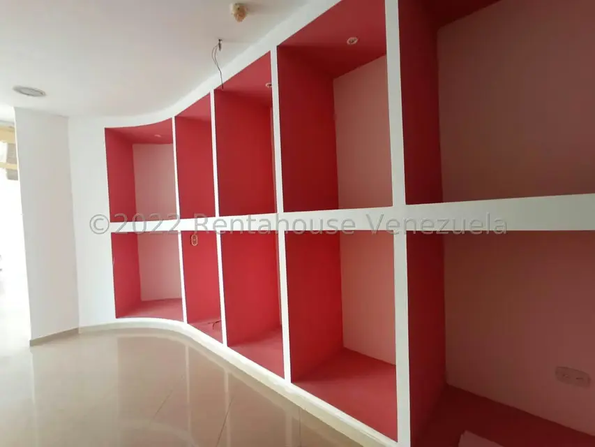Local Comercial en Alquiler en Castillito, Carabobo - 4