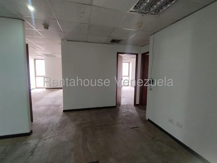 Oficina en Venta en Los Palos Grandes, Distrito Metropolitano - 15