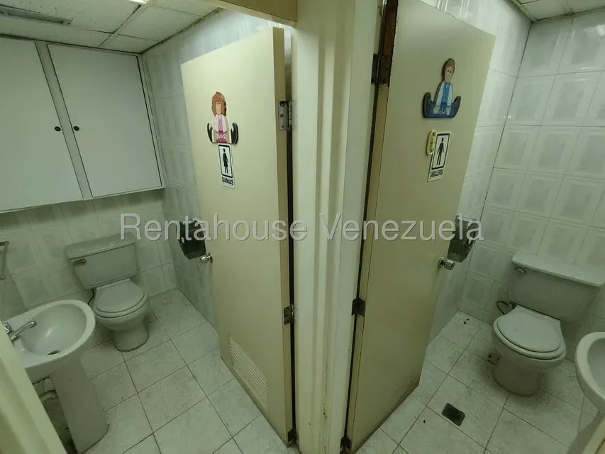 Oficina en Venta en Los Palos Grandes, Distrito Metropolitano - 17