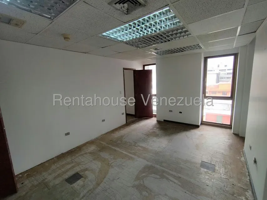 Oficina en Venta en Los Palos Grandes, Distrito Metropolitano - 5