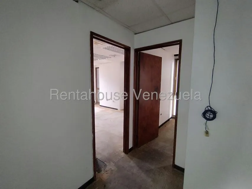 Oficina en Venta en Los Palos Grandes, Distrito Metropolitano - 8