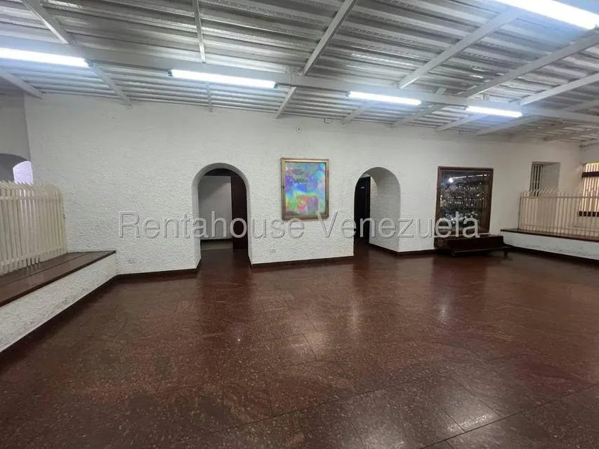 Apartamento (1 Nivel) en Alquiler en El Paraiso, Distrito Metropolitano - 2