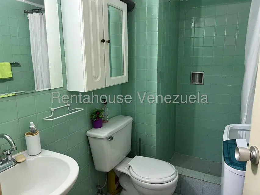 Apartamento (1 Nivel) en Alquiler en El Paraiso, Distrito Metropolitano - 18