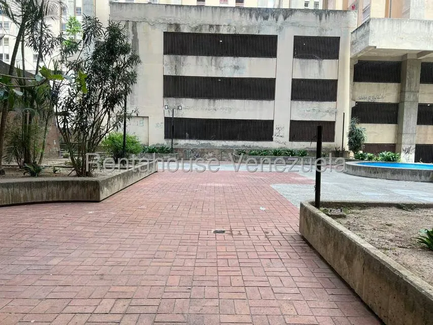 Apartamento (1 Nivel) en Alquiler en El Paraiso, Distrito Metropolitano - 19