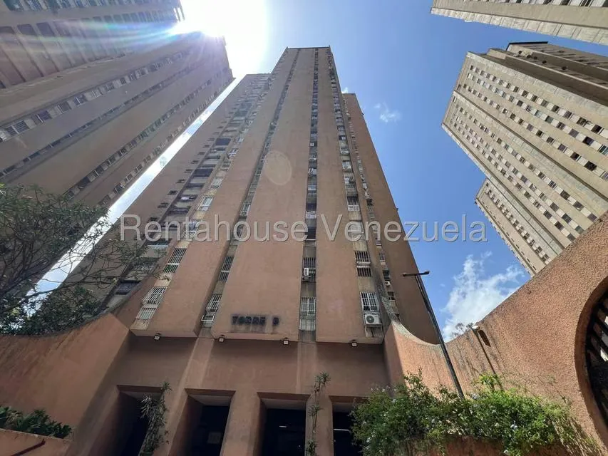 Apartamento (1 Nivel) en Alquiler en El Paraiso, Distrito Metropolitano - 23