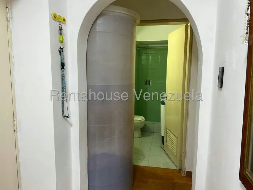 Apartamento (1 Nivel) en Alquiler en El Paraiso, Distrito Metropolitano - 10