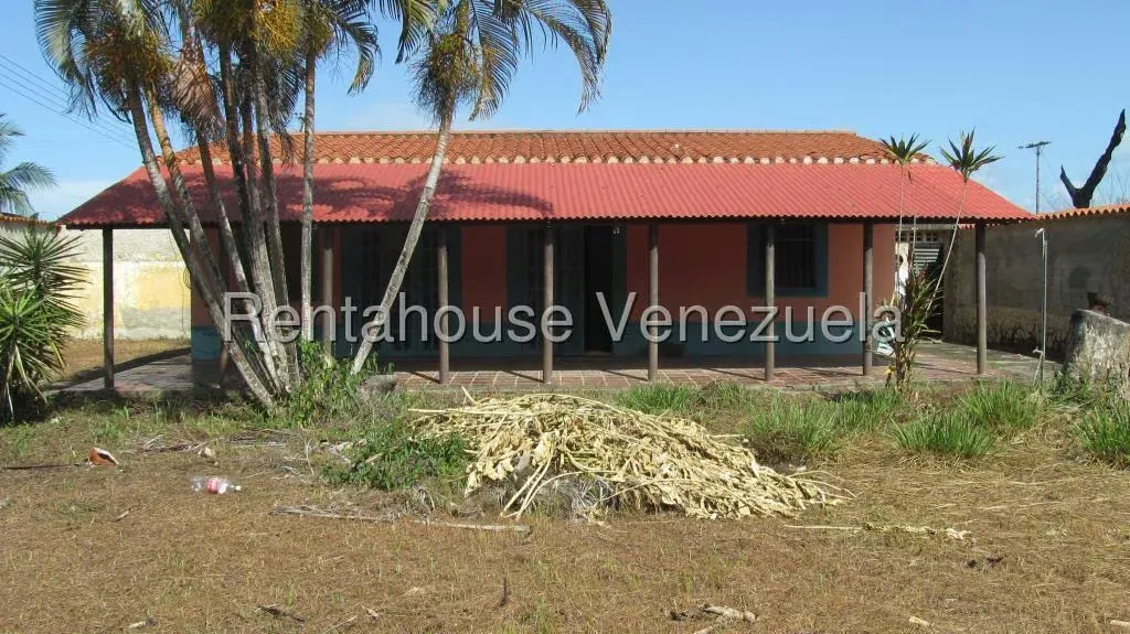 Casa (1 Nivel) en Venta en Club Campestre El Paraiso, Miranda - 2