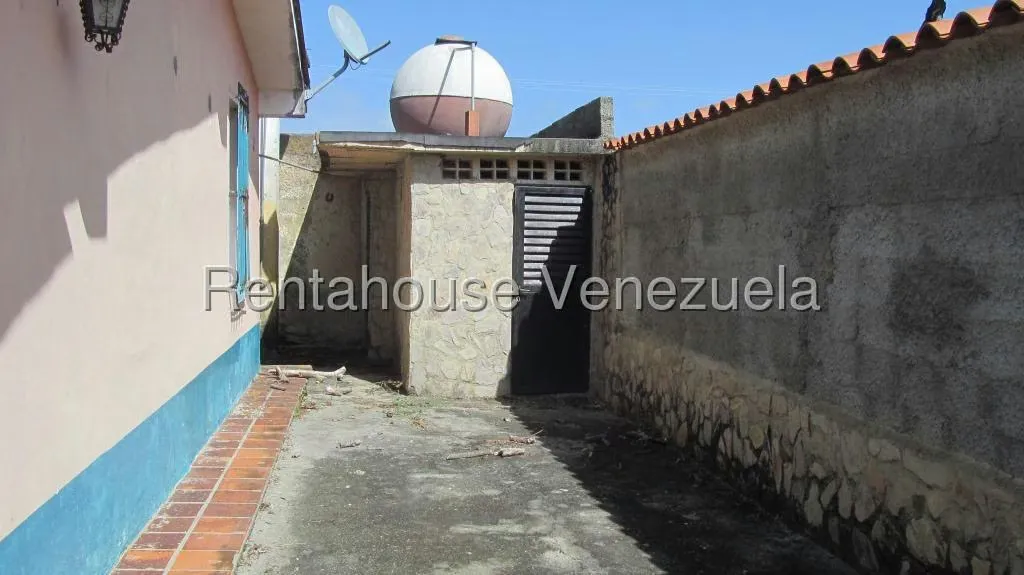 Casa (1 Nivel) en Venta en Club Campestre El Paraiso, Miranda - 10