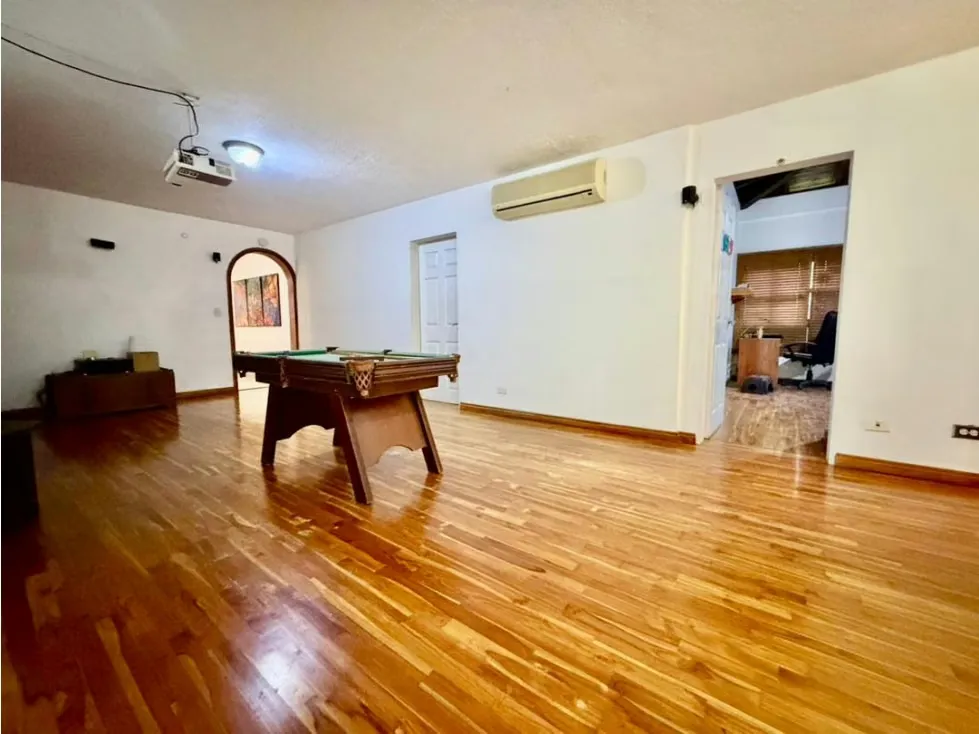 Se Alquila Casa 2200m² 4h/6b/20p La Lagunita - 12