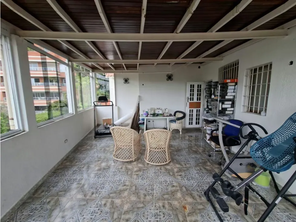 Vendo casa familiar 450m2 Alta Florida 2845 - 43
