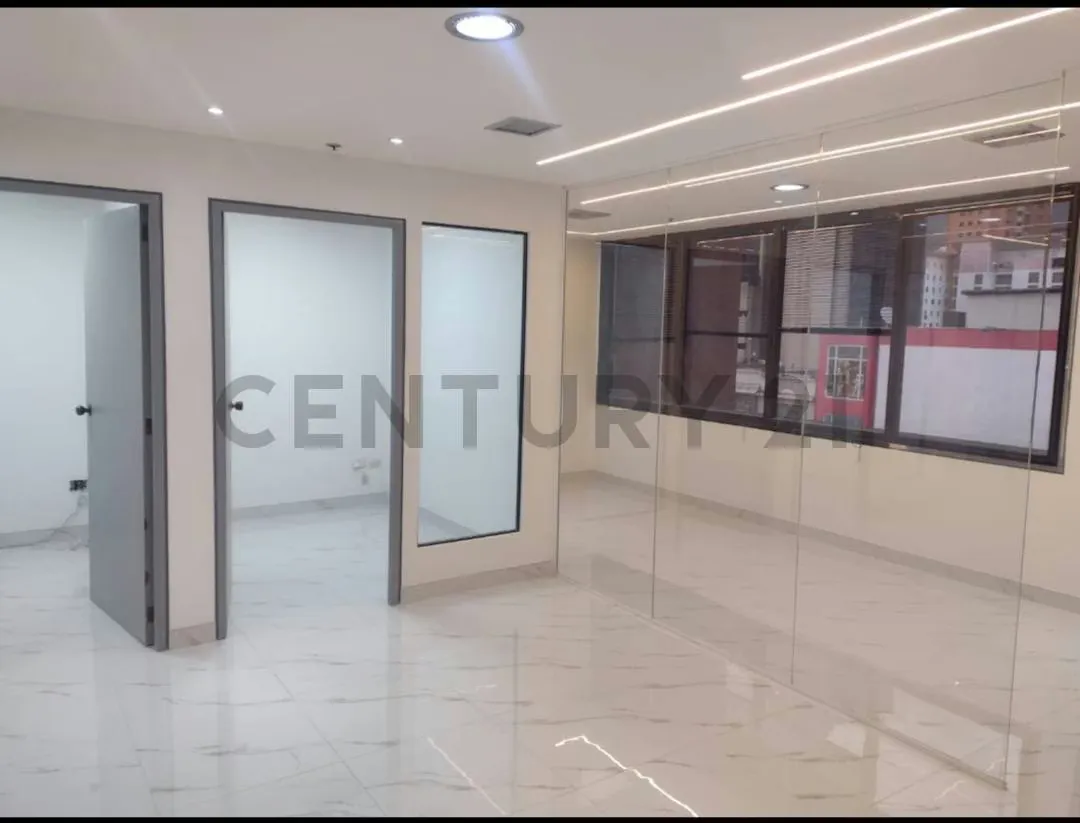 TU PROXIMO CENTRO DE NEGOCIOS EN ELCORAZON DE SABANA GRANDE ! - 7