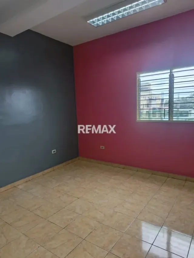 Oficina en Alquiler Av. Andres Bello, entre Av. Venezuela y carrera 25 - Zona Centro - Barquisimeto - 11
