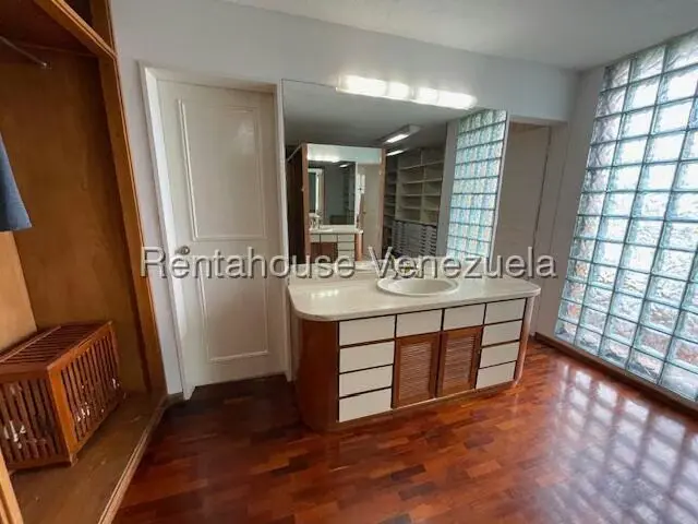 Casa (Multipes Niveles) en Venta en Prados del Este, Distrito Metropolitano - 22