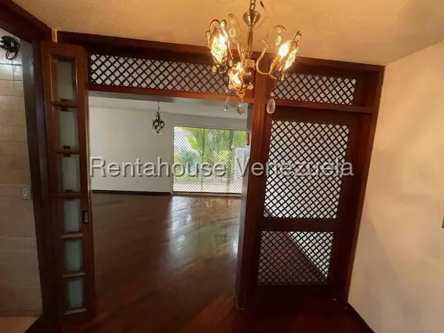 Casa (Multipes Niveles) en Venta en Prados del Este, Distrito Metropolitano - 30