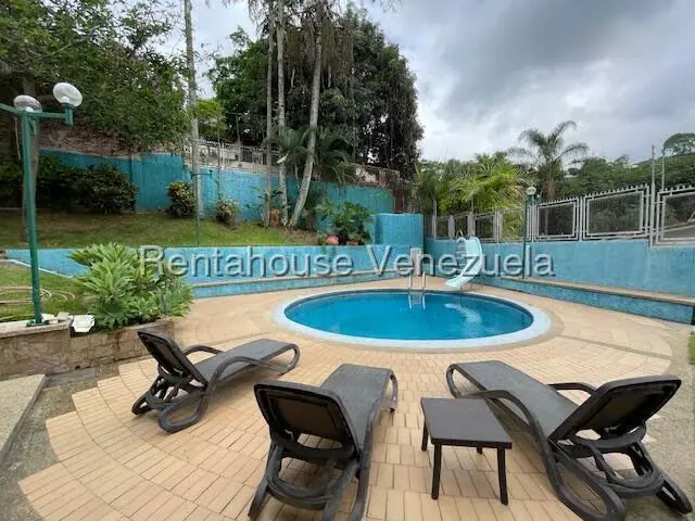 Casa (Multipes Niveles) en Venta en Prados del Este, Distrito Metropolitano - 40