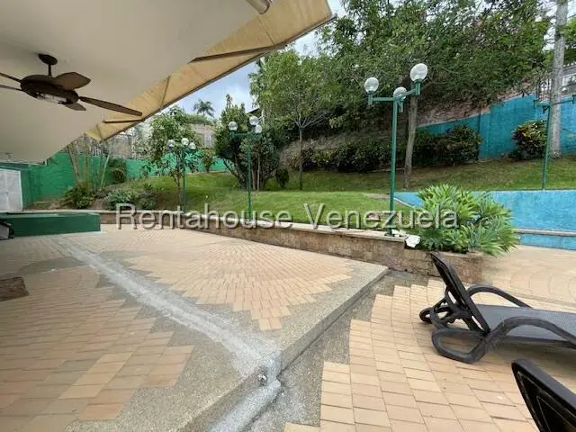 Casa (Multipes Niveles) en Venta en Prados del Este, Distrito Metropolitano - 41