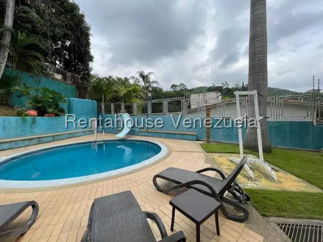Casa (Multipes Niveles) en Venta en Prados del Este, Distrito Metropolitano - 43