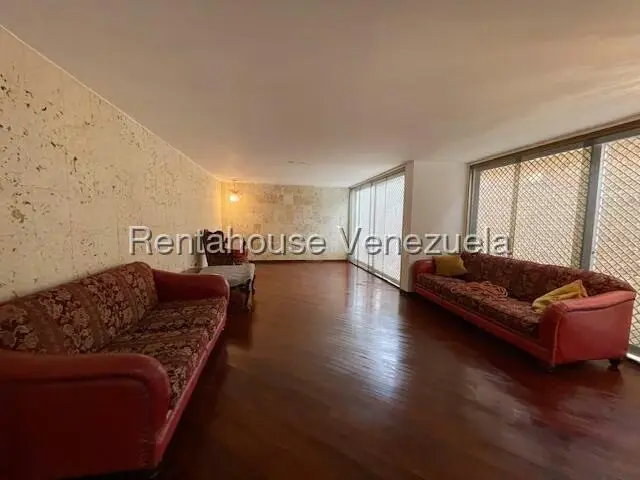 Casa (Multipes Niveles) en Venta en Prados del Este, Distrito Metropolitano - 52