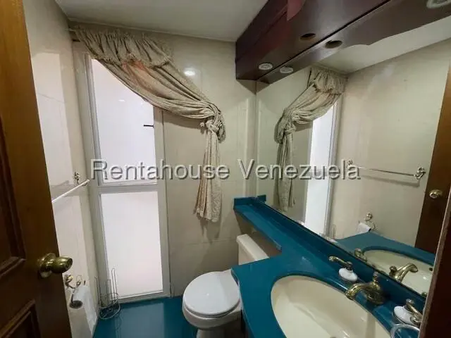Casa (Multipes Niveles) en Venta en Prados del Este, Distrito Metropolitano - 57