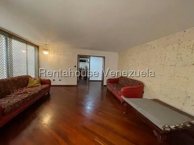 Casa (Multipes Niveles) en Venta en Prados del Este, Distrito Metropolitano - 59