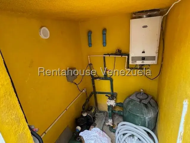 Casa (Multipes Niveles) en Venta en Prados del Este, Distrito Metropolitano - 62