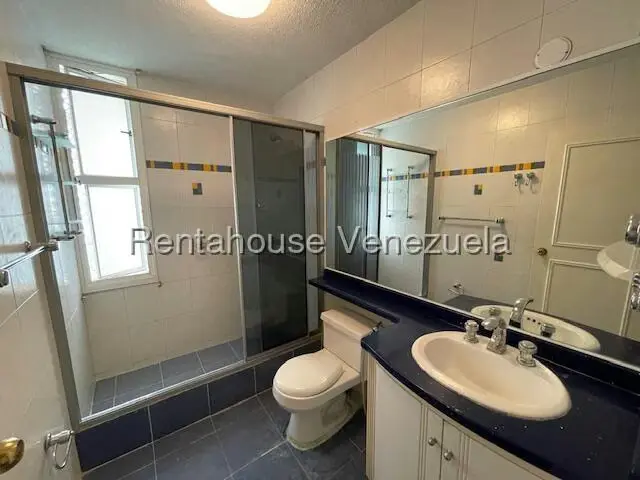 Casa (Multipes Niveles) en Venta en Prados del Este, Distrito Metropolitano - 10