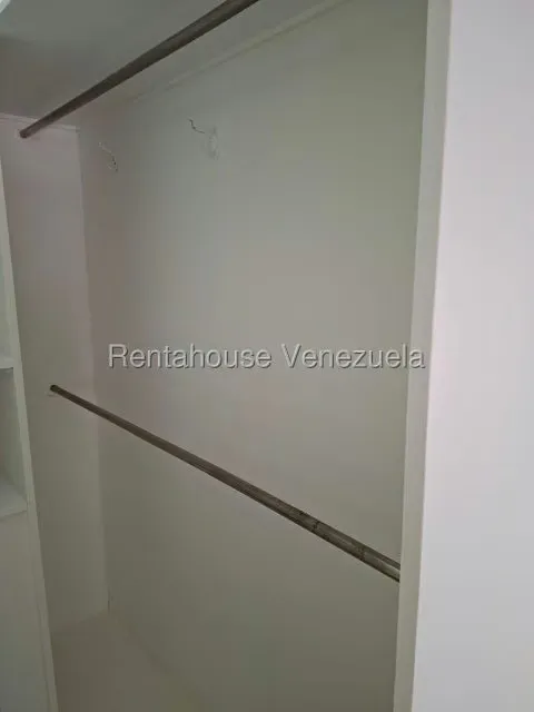 Apartamento (1 Nivel) en Venta en Los Chorros, Distrito Metropolitano - 13