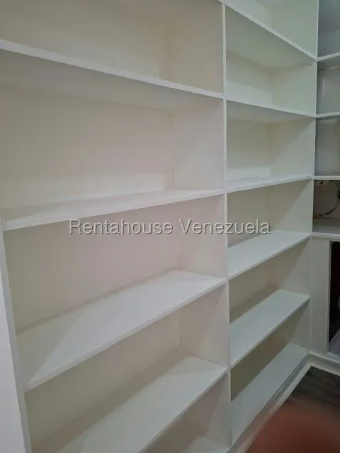 Apartamento (1 Nivel) en Venta en Los Chorros, Distrito Metropolitano - 14