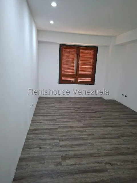 Apartamento (1 Nivel) en Venta en Los Chorros, Distrito Metropolitano - 17