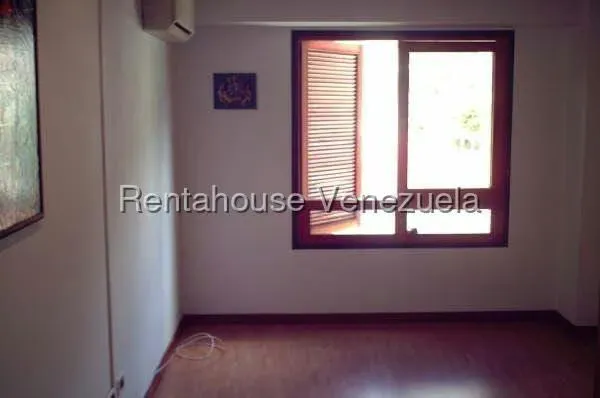 Apartamento (1 Nivel) en Venta en Los Chorros, Distrito Metropolitano - 4