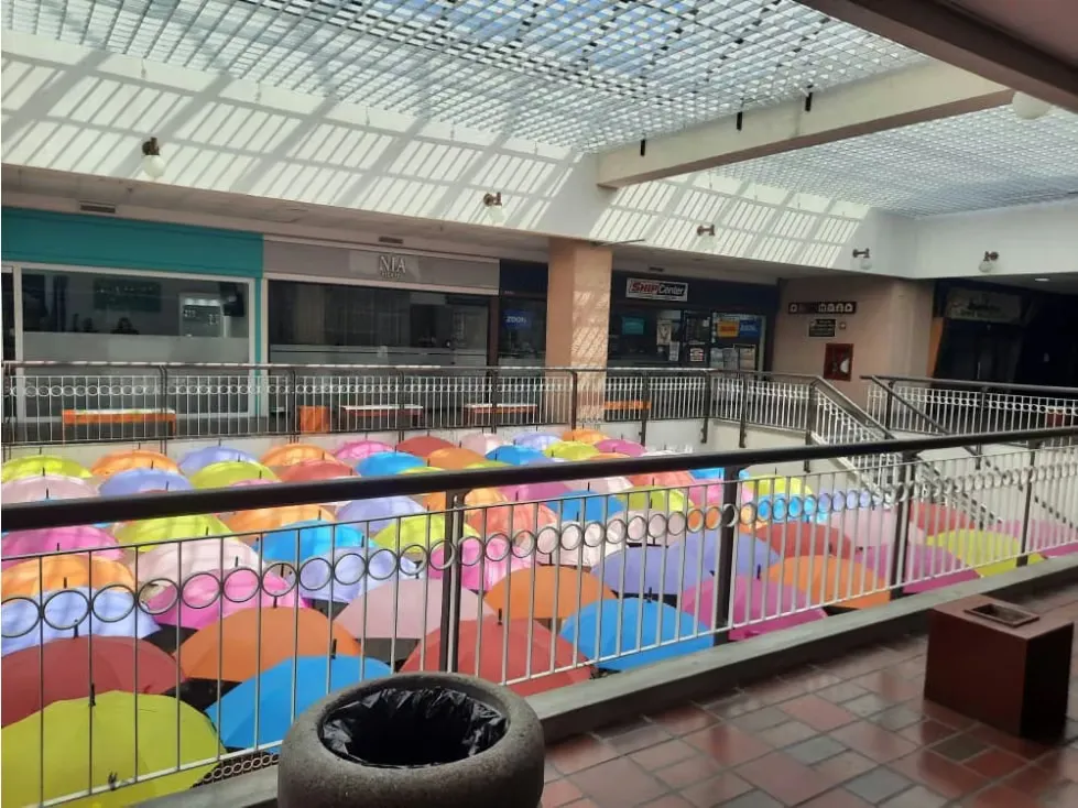 Local comercial dúplex en venta - 37