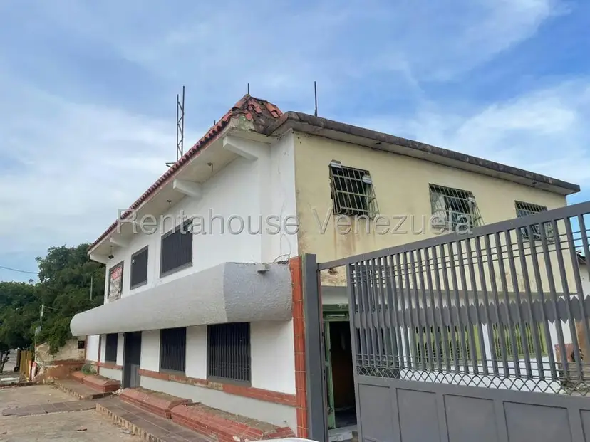Comercial (Galpon - Deposito) en Venta en San Francisco, Zulia