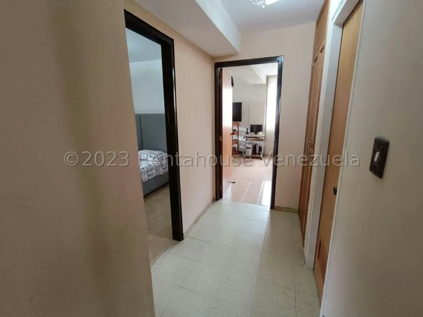 Apartamento (1 Nivel) en Venta en Valle Abajo, Distrito Metropolitano - 24