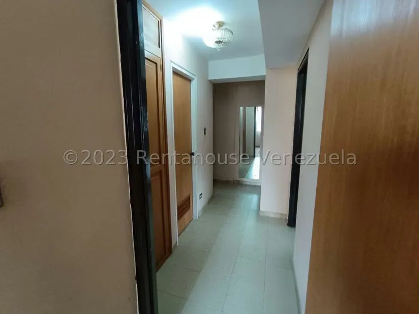 Apartamento (1 Nivel) en Venta en Valle Abajo, Distrito Metropolitano - 25