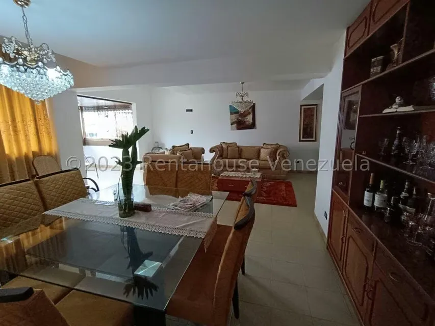 Apartamento (1 Nivel) en Venta en Valle Abajo, Distrito Metropolitano - 5