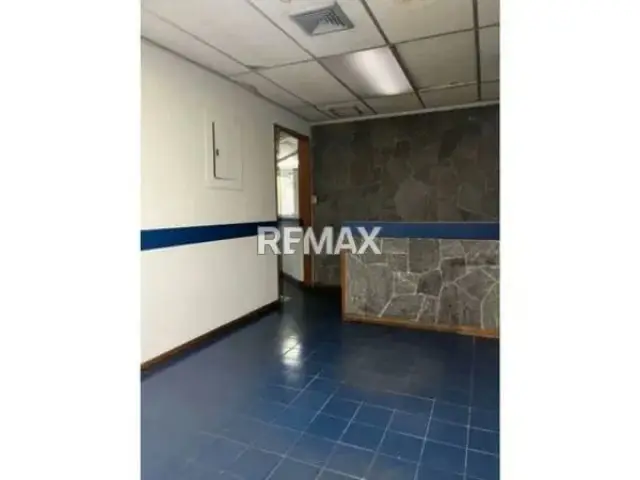 Oficina en venta, Centro Empresarial los ruices
