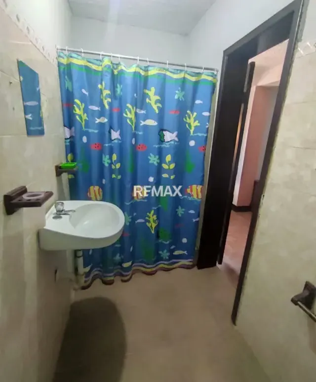 CASA EN VENTA ESTILO RESIDENCIA EN LOS ROBLES - 11