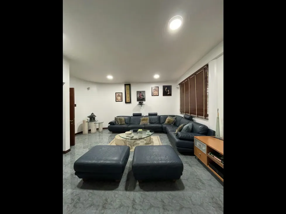 Se vende casa 1250m2 5h+2s/7.5b+s/6p Los Naranjos - 21
