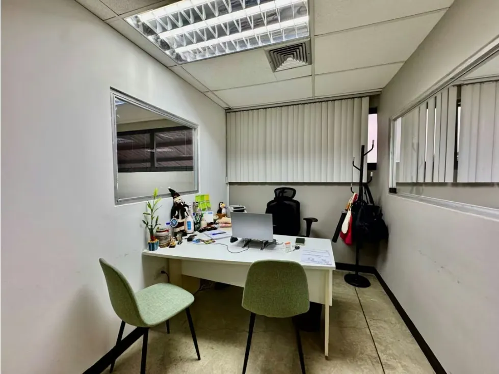 Se vende edificio industrial 2.666m2 Los Ruices - 18