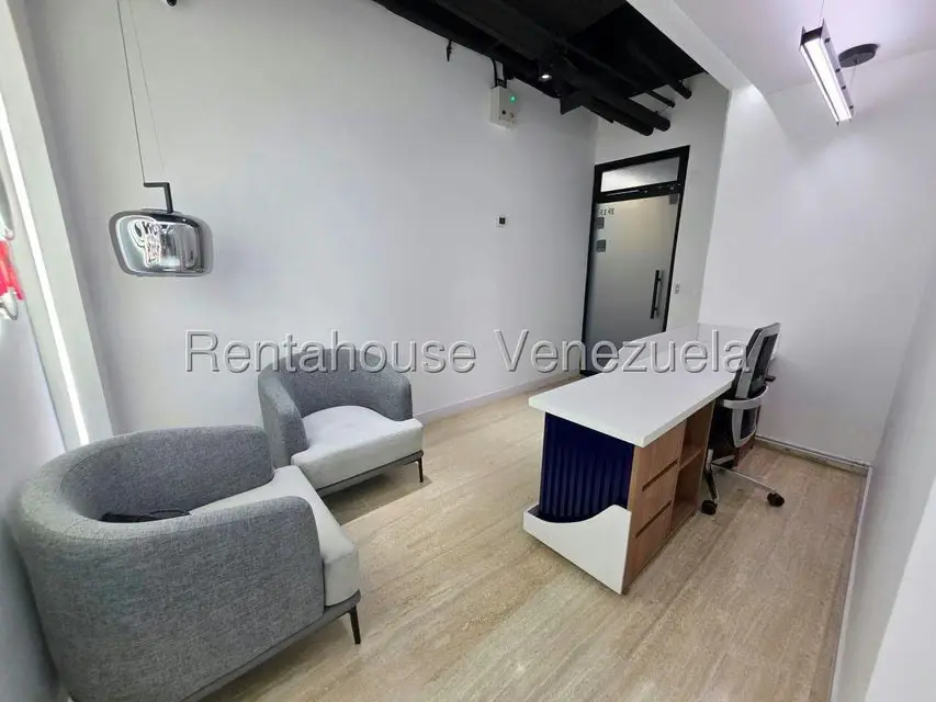 Local Comercial en Alquiler en Prados del Este, Distrito Metropolitano - 2